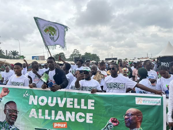 Côte d’Ivoire : interdiction des meetings et manifestations publiques à deux semaines de l’élection présidentielle