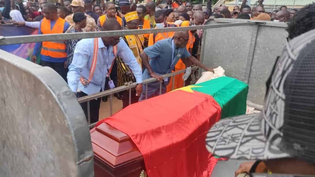 Mort d’Alino Faso : la justice burkinabè ouvre le corps et « la vérité »