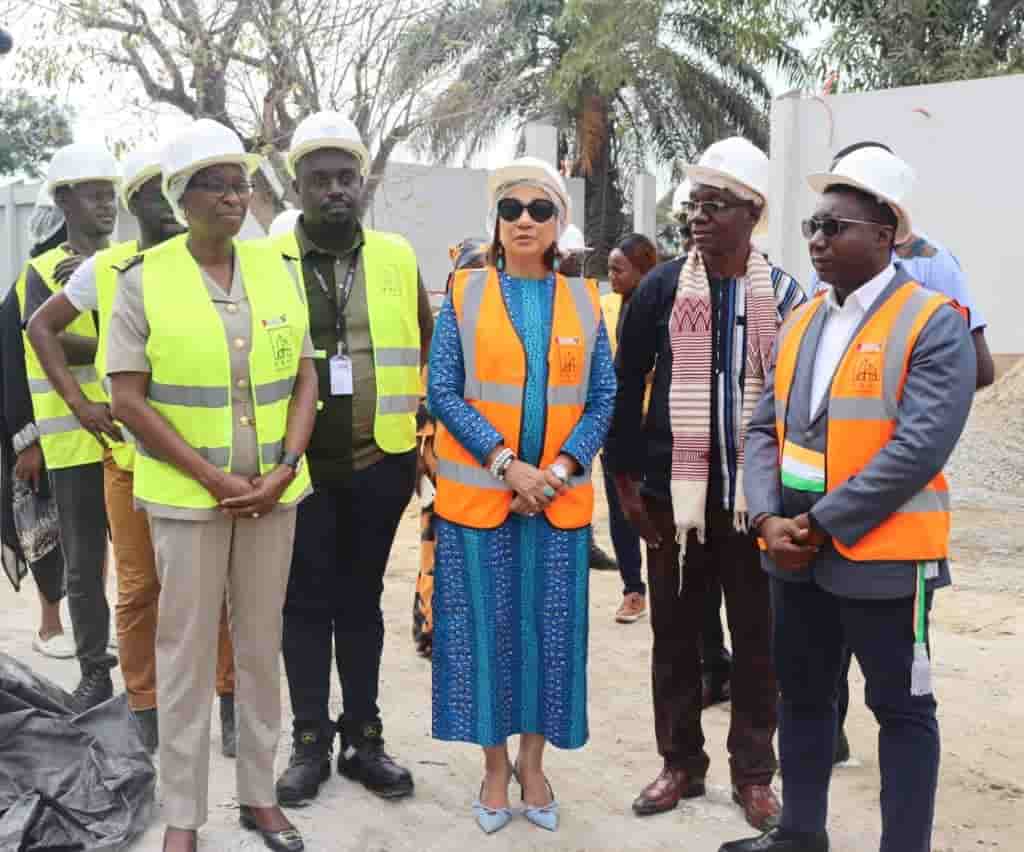 Grand Bassam : Françoise Remarck, se réjouit de l’état des travaux le chantier de la Maison de l'Art SGCI