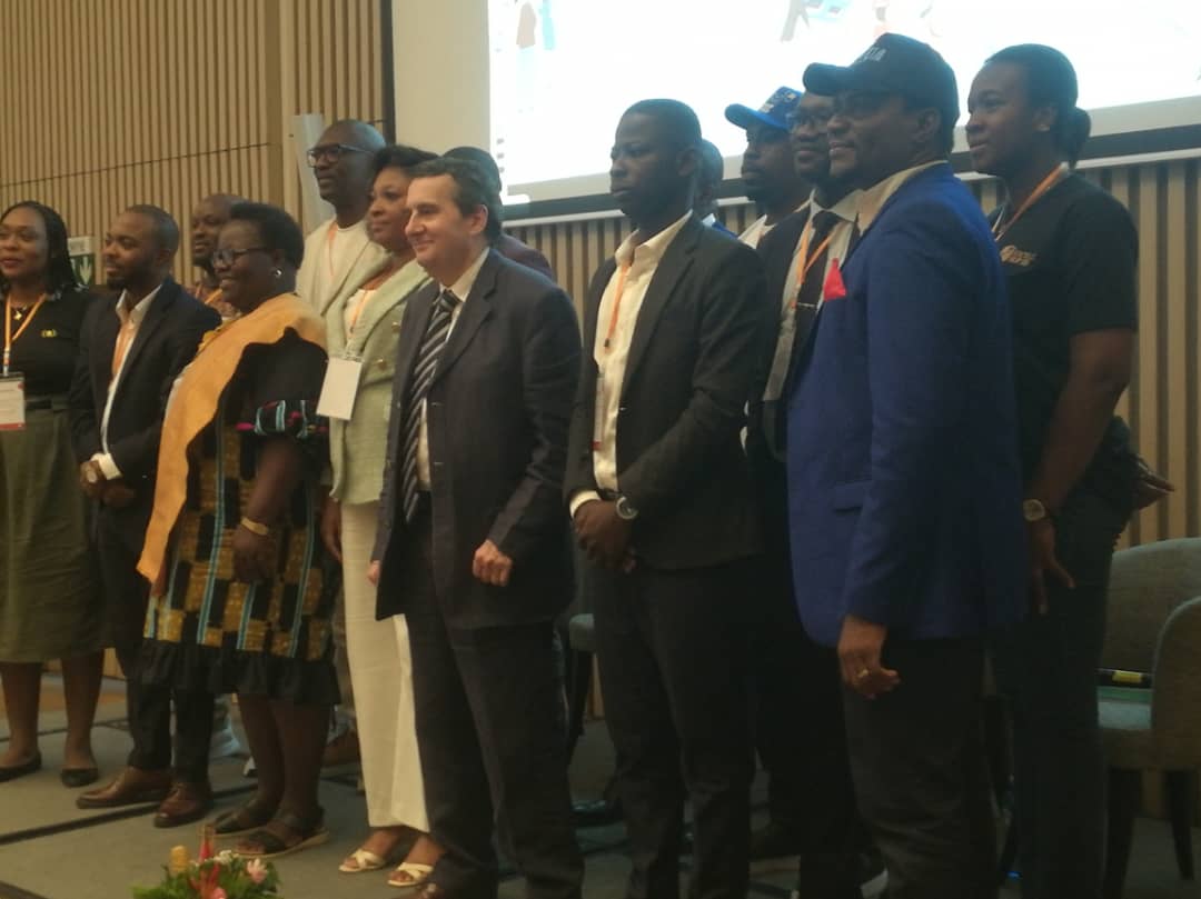 Salon de Licence et Master 2025 : le rendez-vous de l’orientation  réunit plusieurs  étudiants à Abidjan