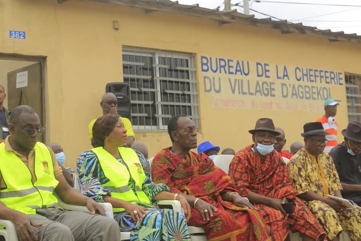 Côte d’Ivoire : la chefferie d’Abobo-Agbekoi, s'engage pour un village durablement propre